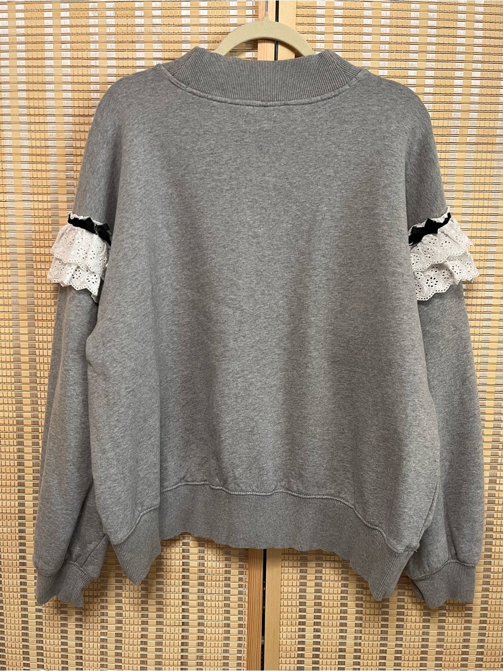 BDG pullover - Picture 3 of 5